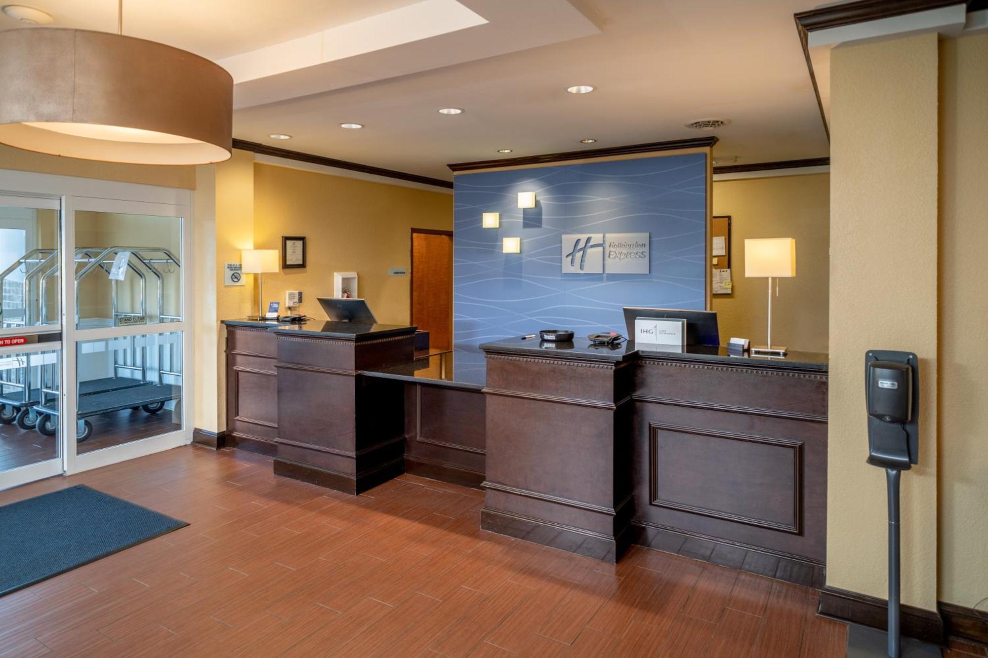 Holiday Inn Express & Suites Lebanon By Ihg Екстер'єр фото