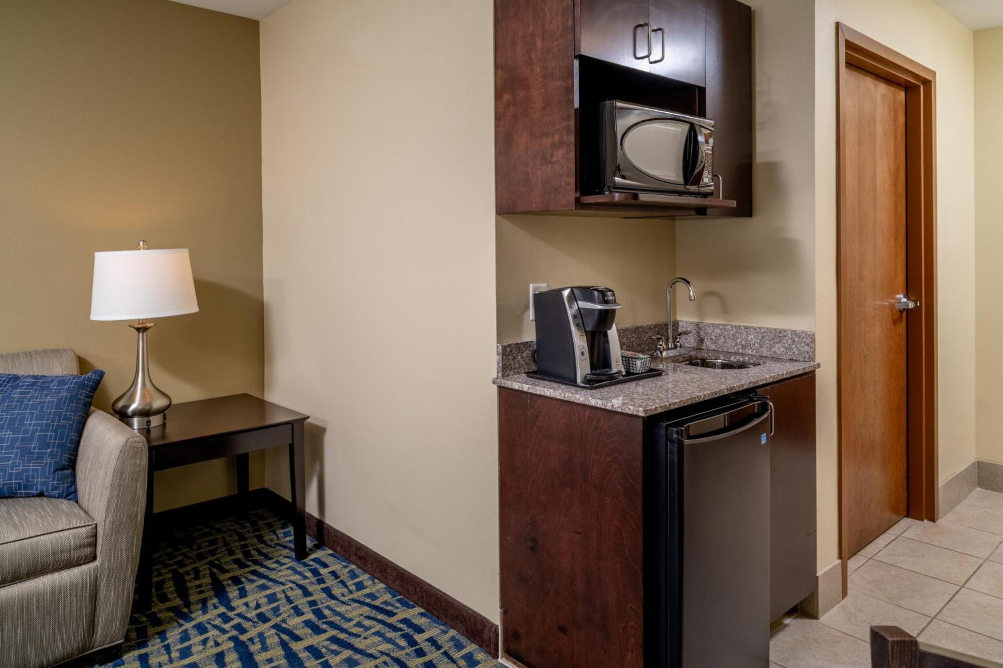 Holiday Inn Express & Suites Lebanon By Ihg Екстер'єр фото