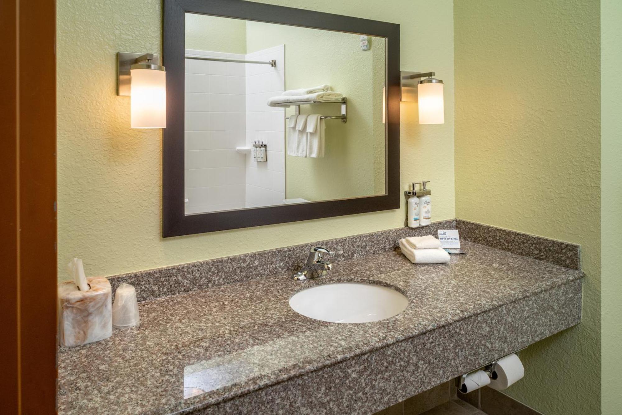 Holiday Inn Express & Suites Lebanon By Ihg Екстер'єр фото