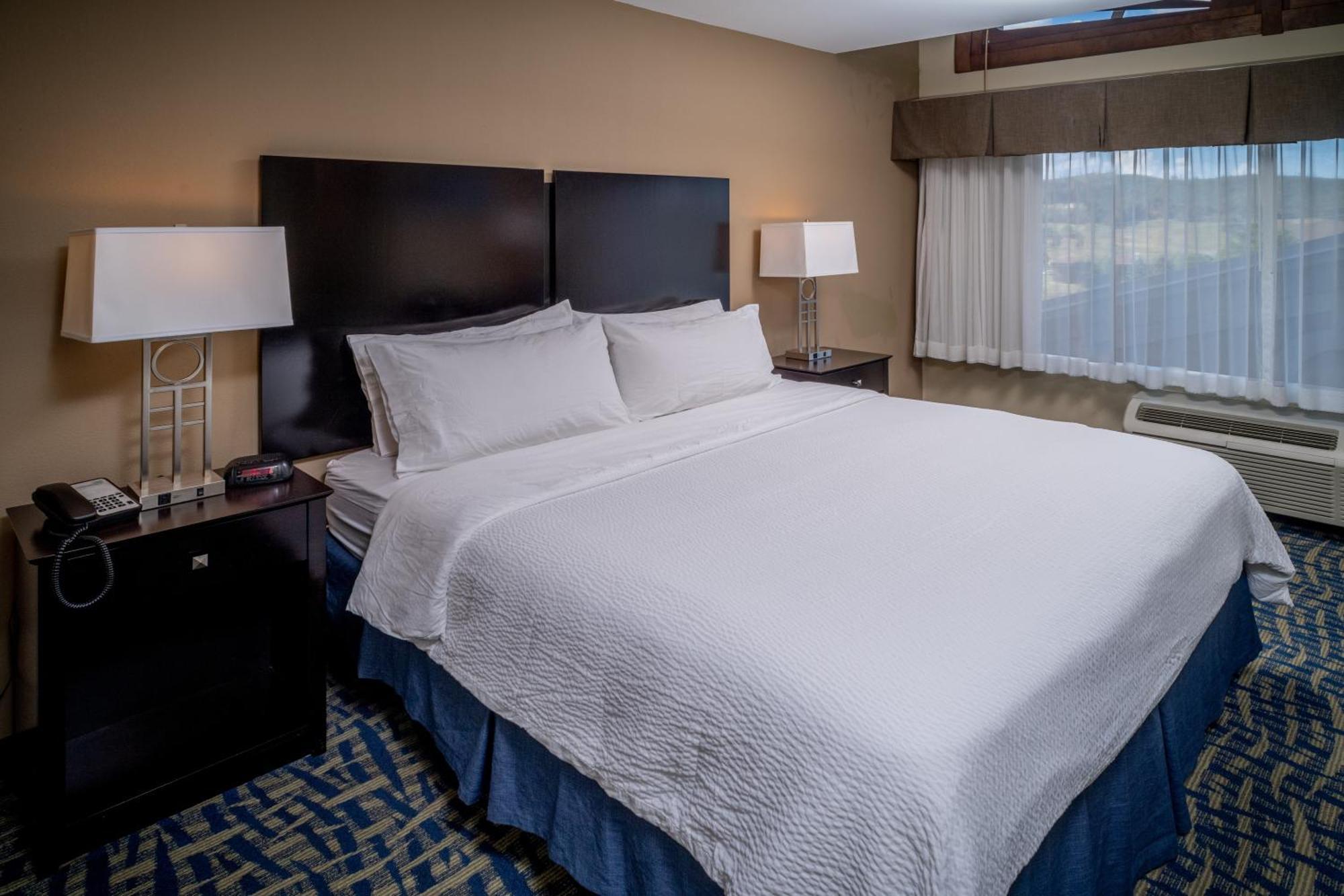 Holiday Inn Express & Suites Lebanon By Ihg Екстер'єр фото