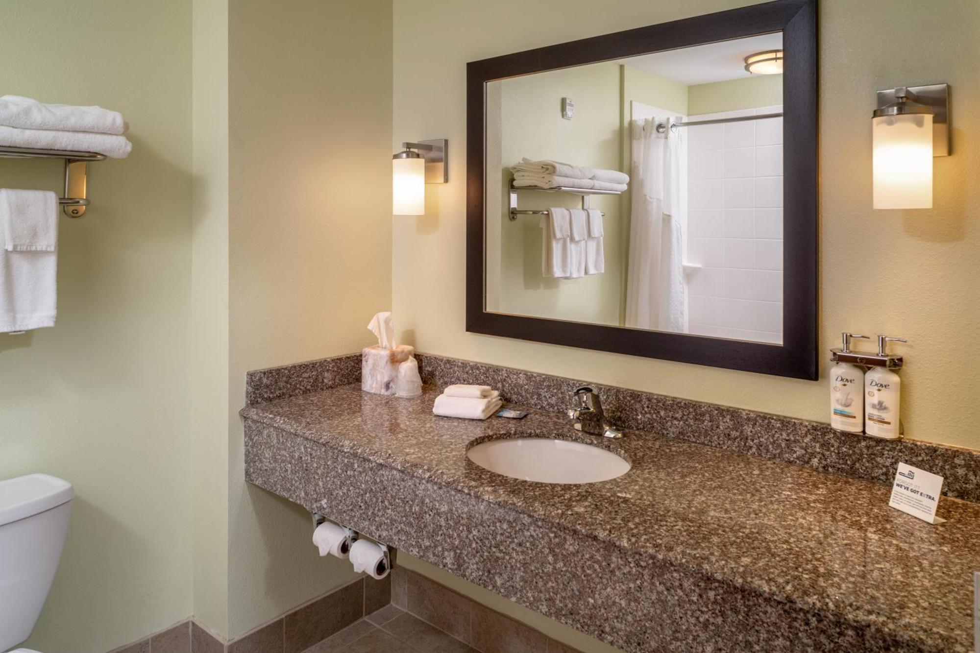 Holiday Inn Express & Suites Lebanon By Ihg Екстер'єр фото