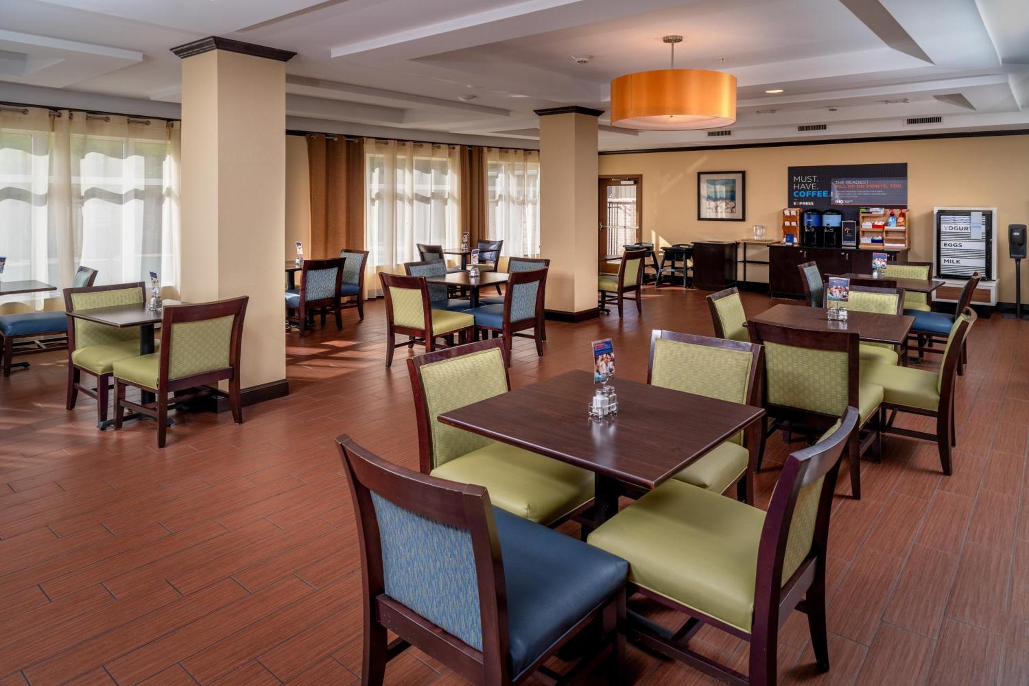 Holiday Inn Express & Suites Lebanon By Ihg Екстер'єр фото