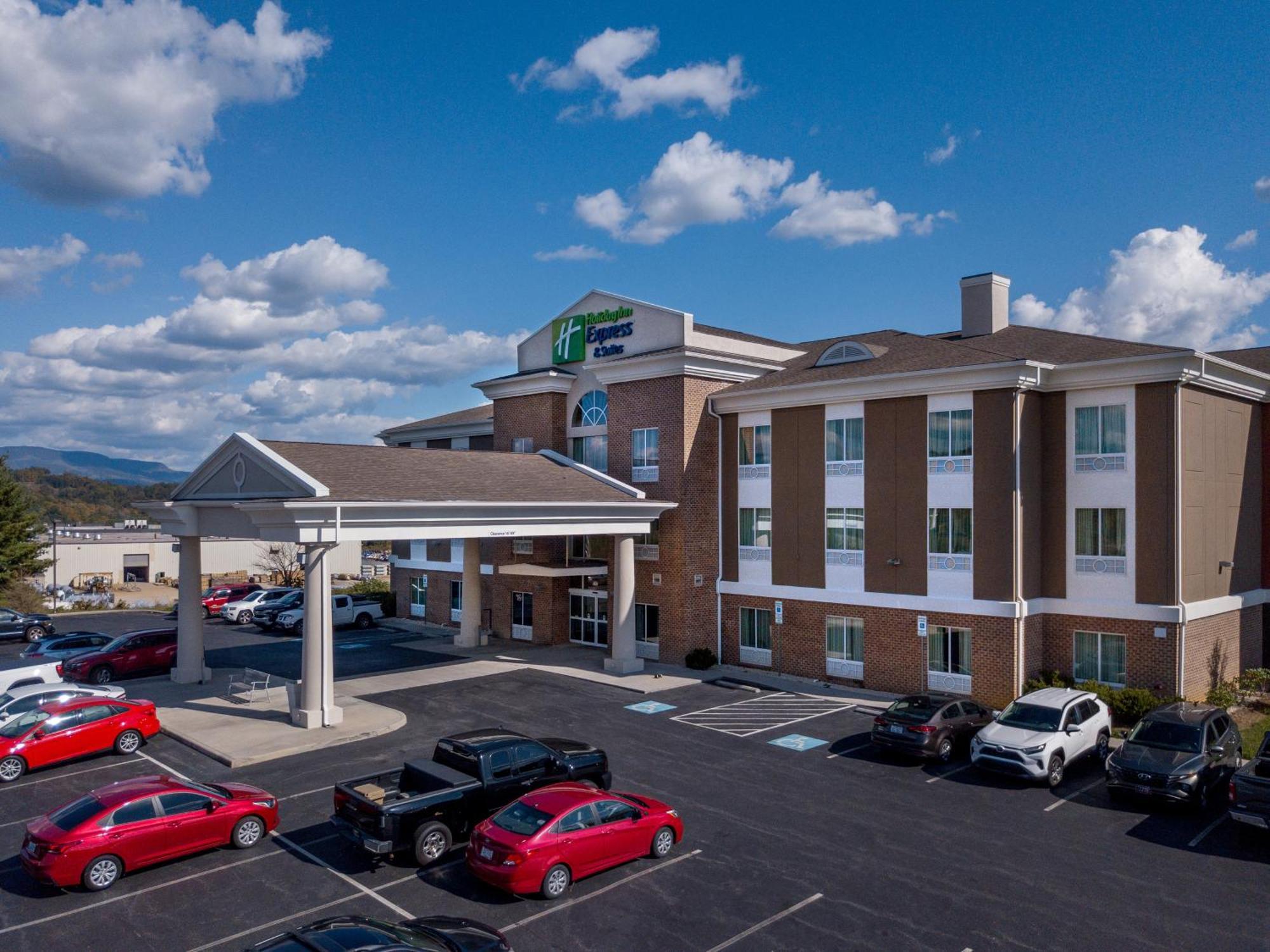 Holiday Inn Express & Suites Lebanon By Ihg Екстер'єр фото