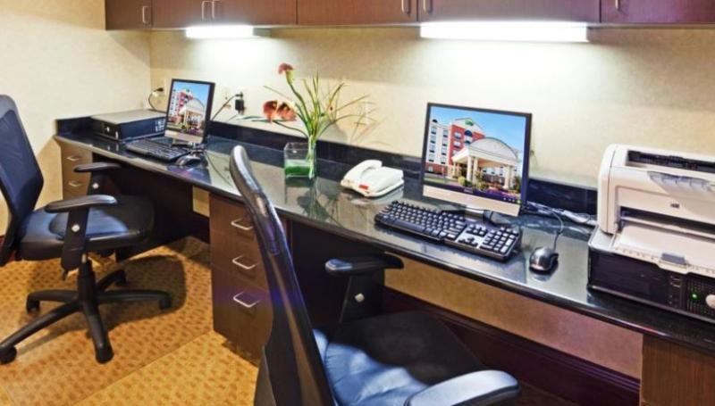 Holiday Inn Express & Suites Lebanon By Ihg Екстер'єр фото