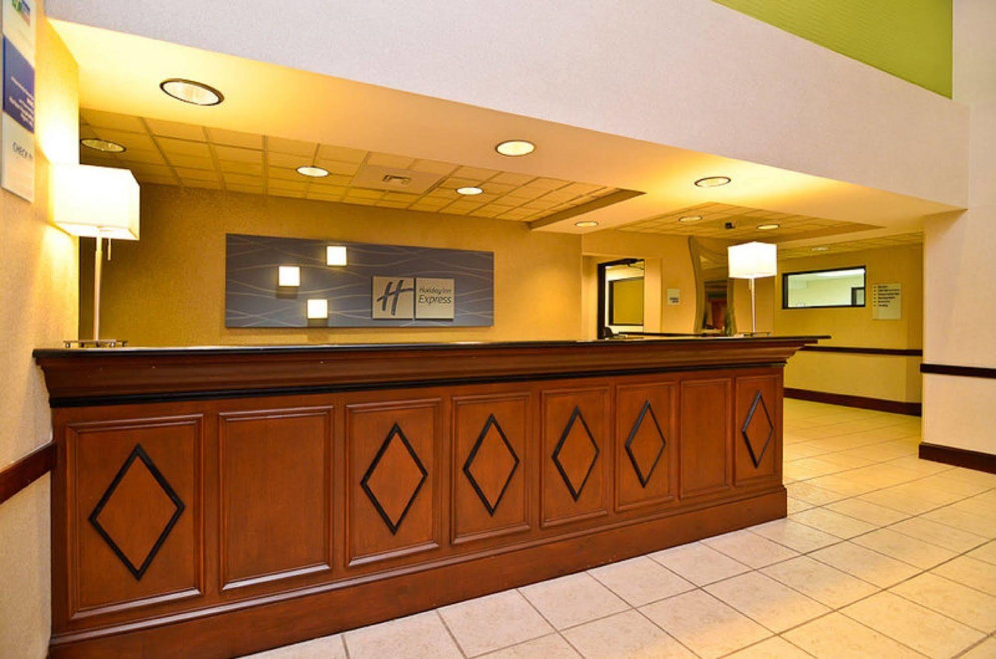Holiday Inn Express & Suites Lebanon By Ihg Екстер'єр фото